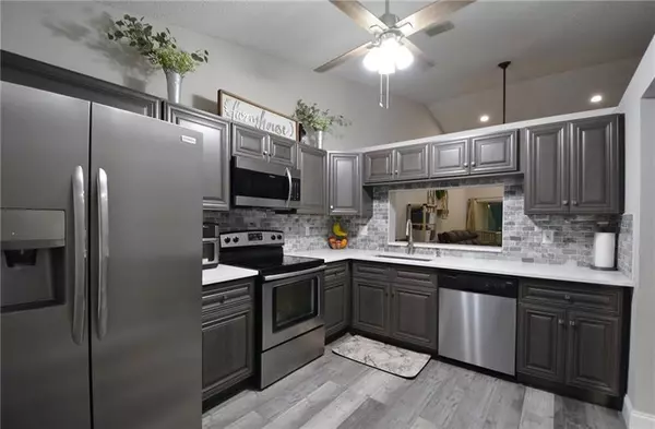 Tamarac, FL 33321,6060 NW 90th Ave  #6060