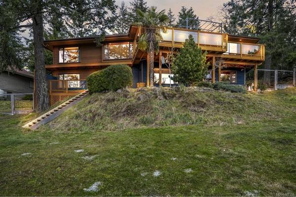 Salt Spring, BC V8K 2W5,229 Canvasback Pl