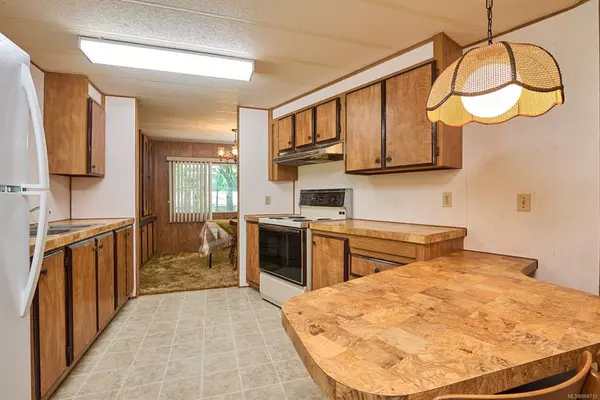 Nanoose Bay, BC V9P 9J9,2393 Armstrong Cres