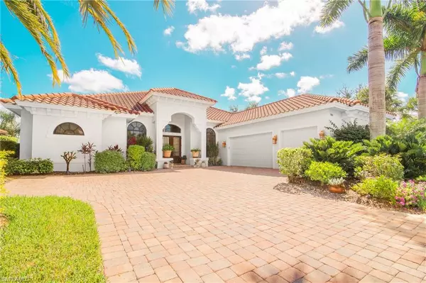 7800 Classics DR, Naples, FL 34113