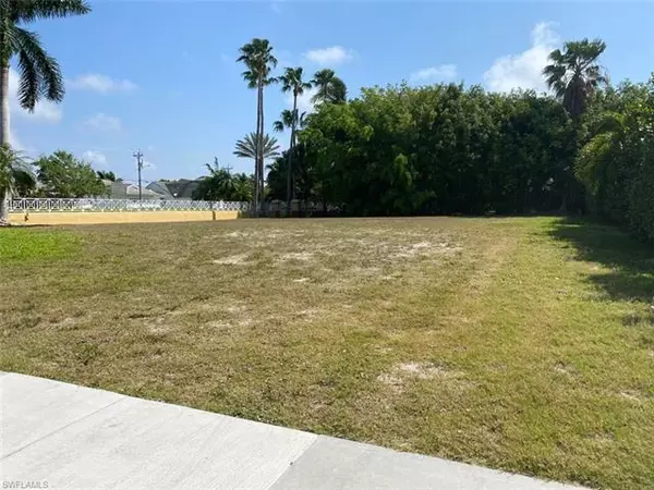 Cape Coral, FL 33914,5501 Merlyn LN