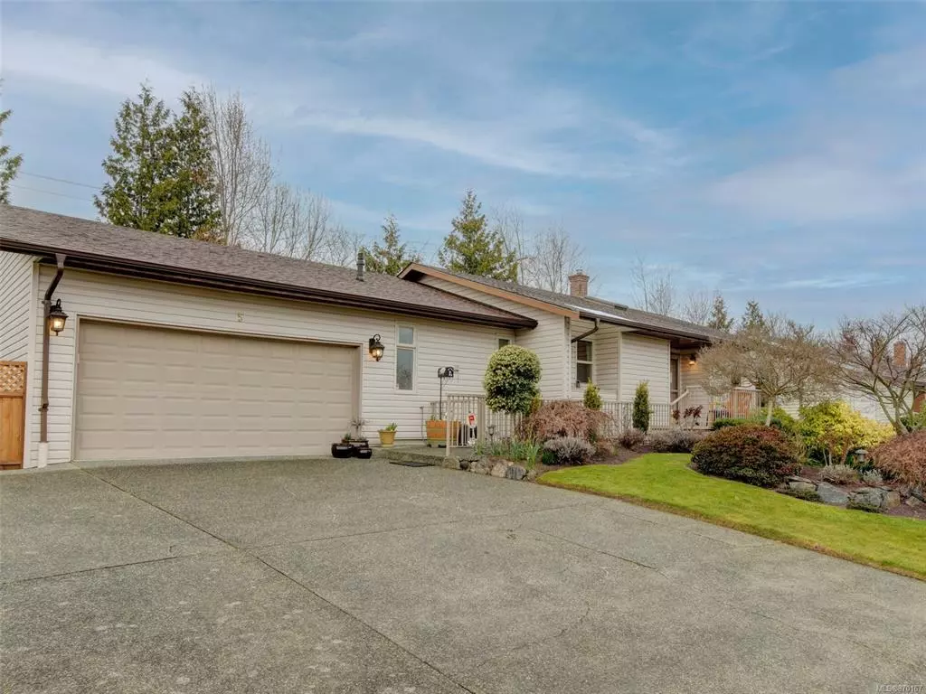 Central Saanich, BC V8M 1V7,2558 Ferguson Rd #5