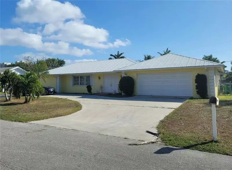 1161 NE Fairview Ln, Riviera Beach, FL 33404