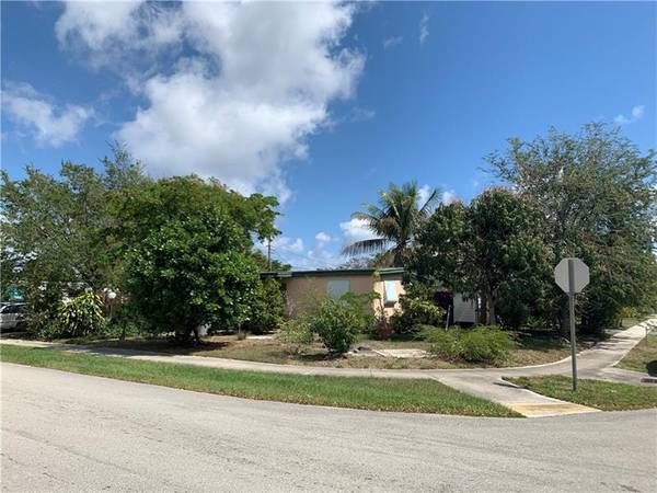 5160 NE 17 Avenue, Pompano Beach, FL 33064