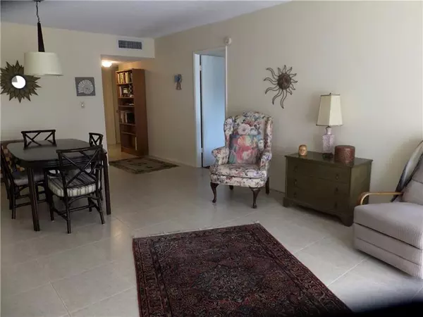 Pompano Beach, FL 33069,3150 N Palm Aire Dr  #305