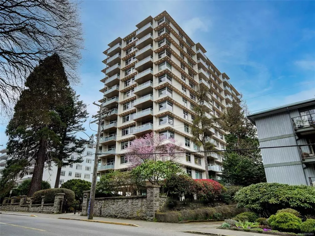 Victoria, BC V8V 2P4,250 Douglas St #707