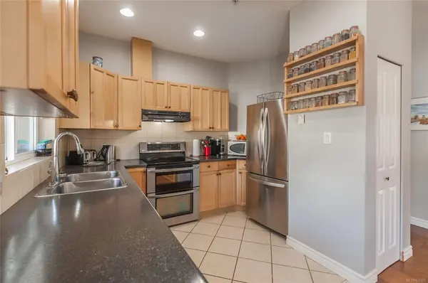 548 Asteria Pl, Nanaimo, BC V9R 7C3