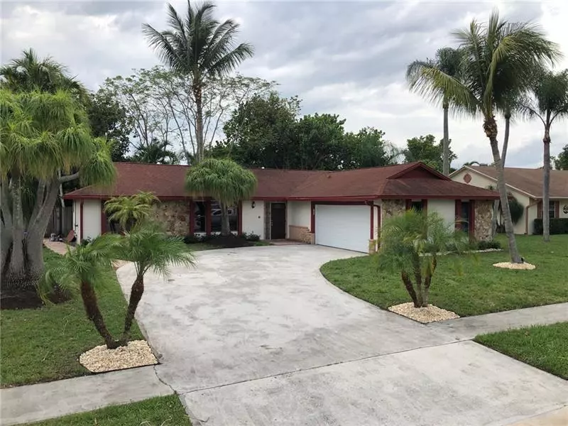 111 Prado St, Royal Palm Beach, FL 33411