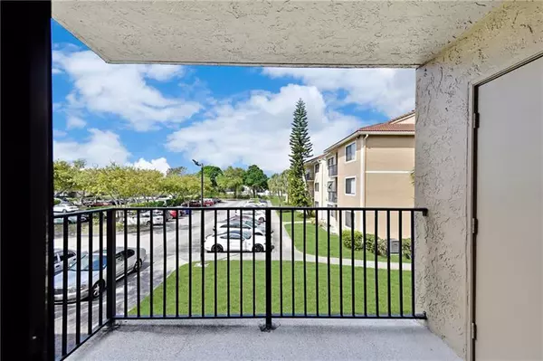 Coral Springs, FL 33071,9266 W Atlantic Blvd  #1026