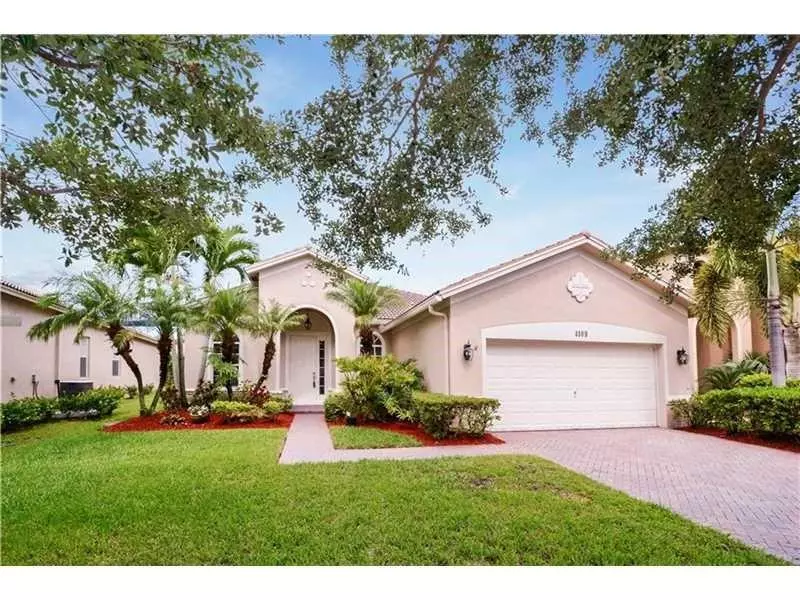 4109 W Whitewater Ave, Weston, FL 33332