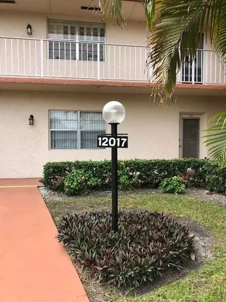 12017 Greenway Circle  #103, Royal Palm Beach, FL 33411