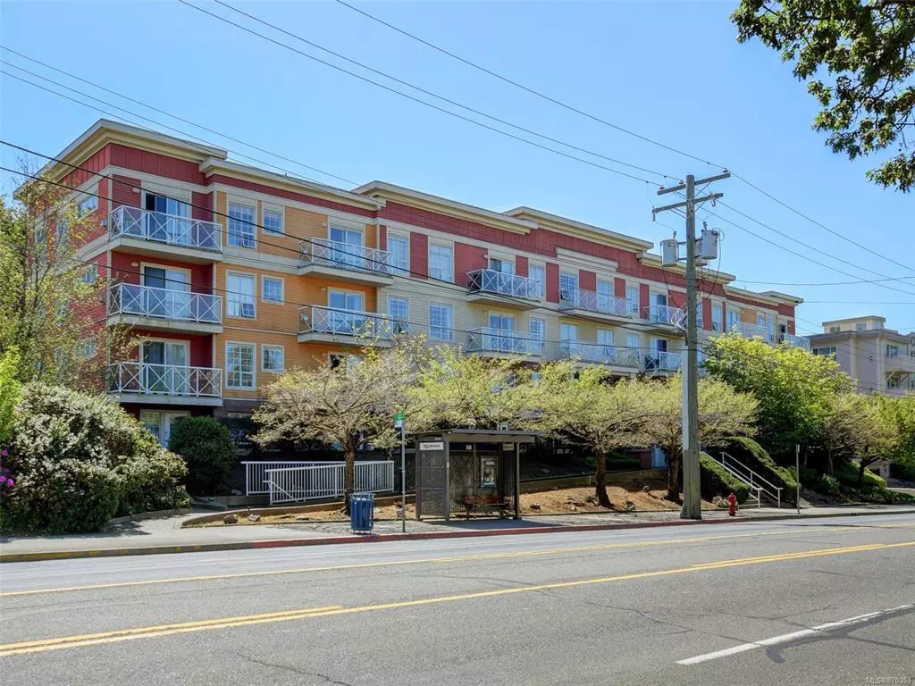 Victoria, BC V8T 2B3,1371 Hillside Ave #208