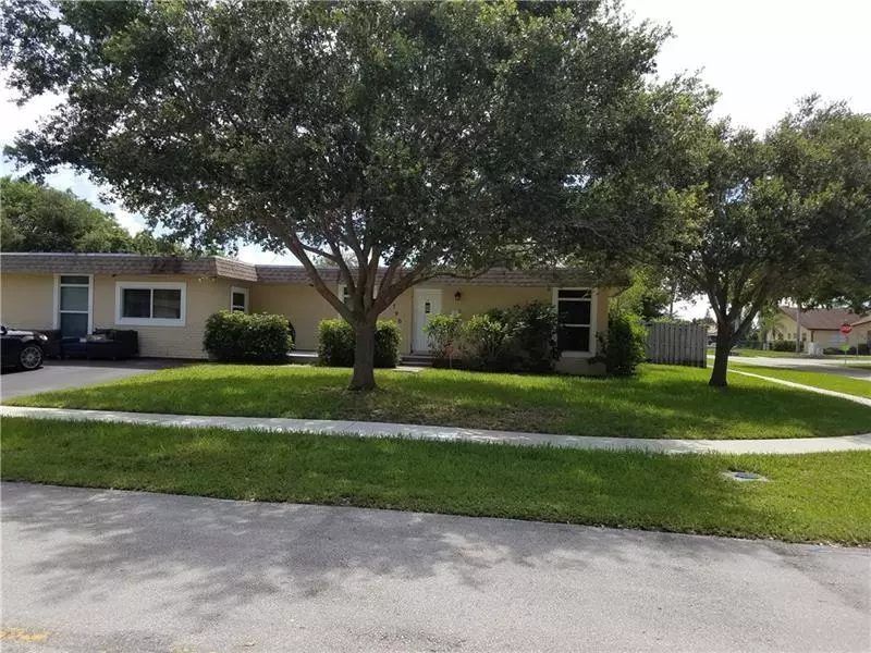 7700 NW 74th Ave, Tamarac, FL 33321