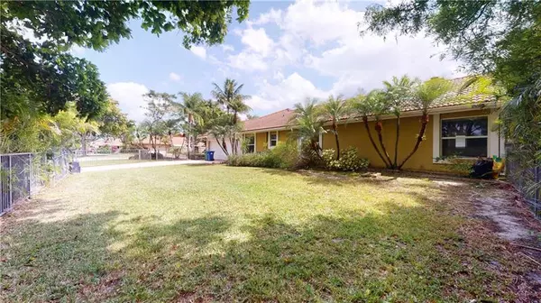 Coral Springs, FL 33071,1086 NW 113th Way