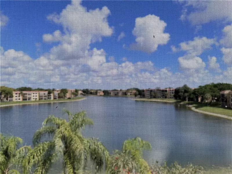 Margate, FL 33063,6242 Coral Lake Dr  #406