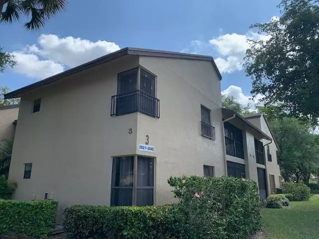 3943 Cocoplum Cir  #3523, Coconut Creek, FL 33063