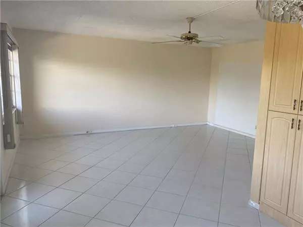 Deerfield Beach, FL 33442,3079 Berkshire E  #3079