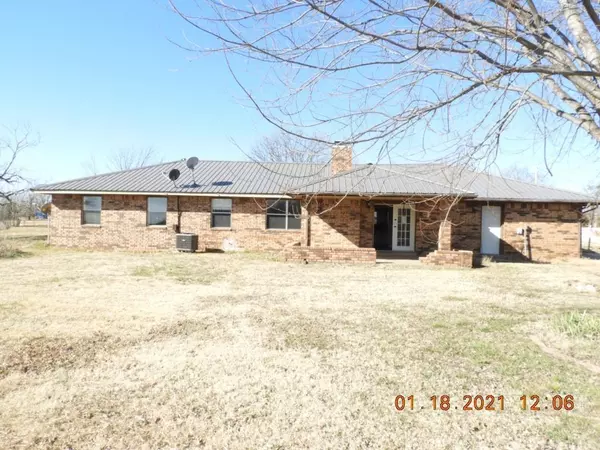 1658 Howard Lane, Marlow, OK 73055