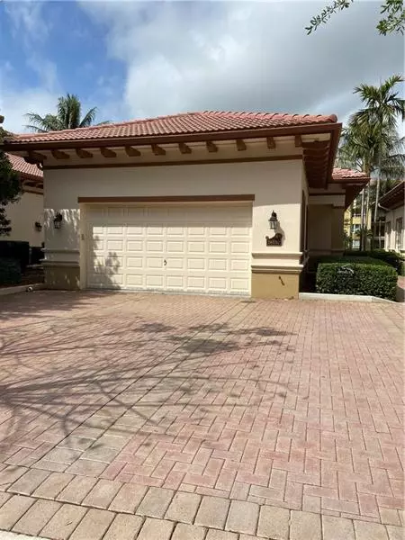 16110 Emerald Estates Dr  #v-4, Weston, FL 33331