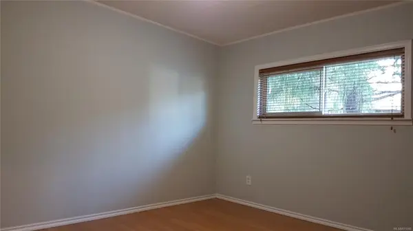 7676 Bell Rd, Port Alberni, BC V9Y 9E6