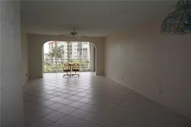 2731 NE 14th Street Cswy  #512, Pompano Beach, FL 33062