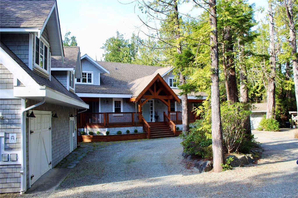 Ucluelet, BC V0R 3A0,1796 Rainforest Lane