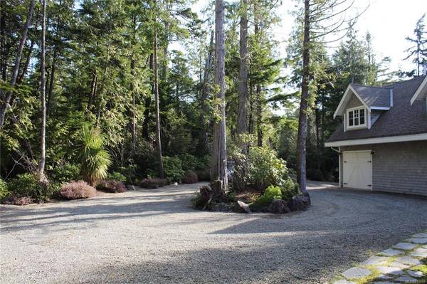 Ucluelet, BC V0R 3A0,1796 Rainforest Lane