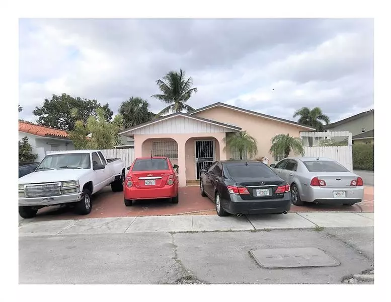 Hialeah, FL 33012,955 W 39th Pl