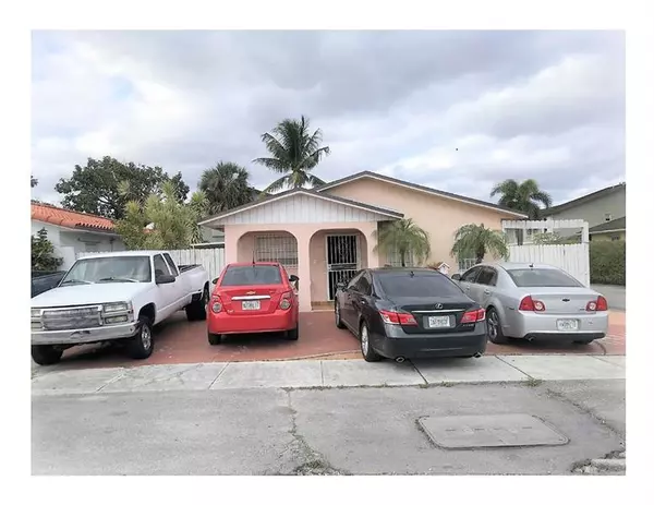 955 W 39th Pl, Hialeah, FL 33012