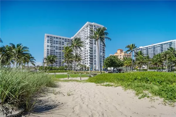 Pompano Beach, FL 33062,405 N Ocean Blvd  #529