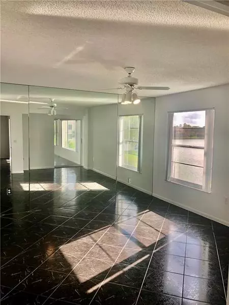 Delray Beach, FL 33484,14095 Royal Vista Dr  #307