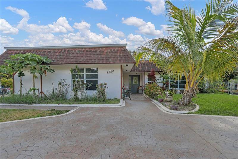 4350 SW 100th Ter, Davie, FL 33328