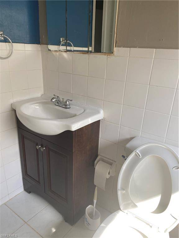 Tamarac, FL 33309,2703 54th ST