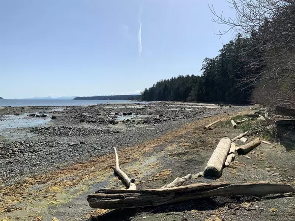 Denman Island, BC V0R 1T0,2470 East Rd