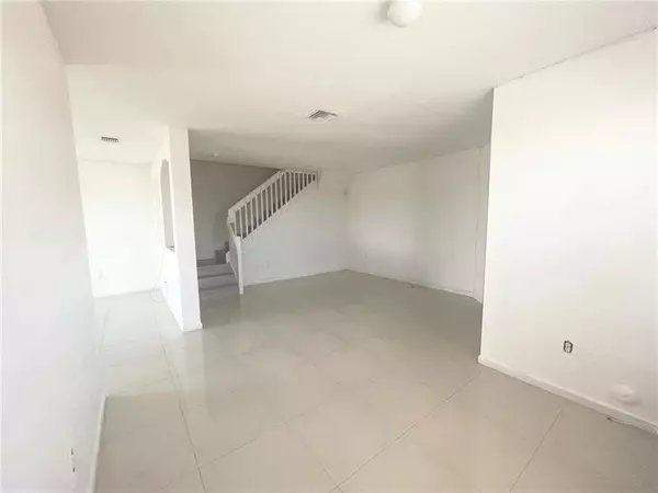 Miami, FL 33193,7152 SW 166th Pl  #7152