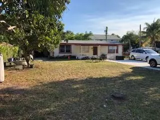 2918 SAGINAW AV, West Palm Beach, FL 33409