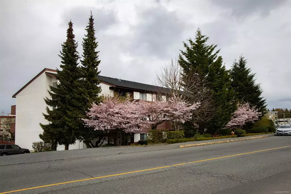 Nanaimo, BC V9S 5N2,1600 Dufferin Cres #206