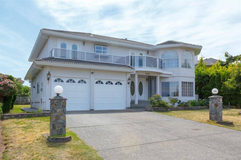 Saanich, BC V8N 6K4,1851 El Sereno Dr