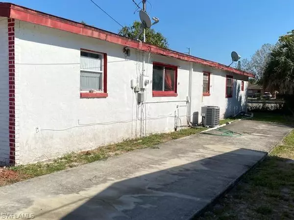 Fort Myers, FL 33916,2990 Price AVE