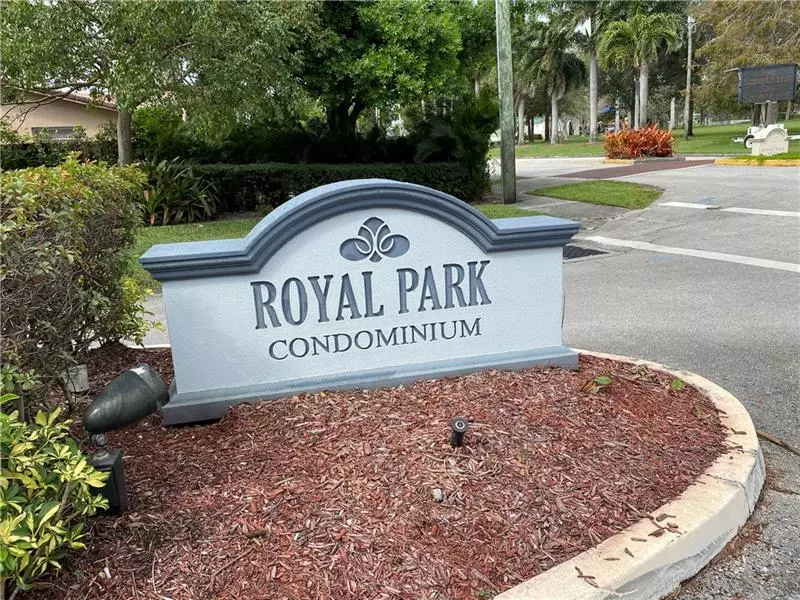 101 Royal Park Dr  #3F, Oakland Park, FL 33309