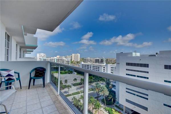 Hollywood, FL 33019,3725 S Ocean Dr  #1421