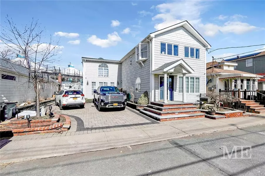 25 West 10th RD, Broad Channel, NY 11693