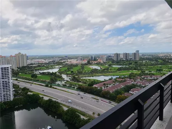 Aventura, FL 33180,3500 Mystic Pointe Dr  #3103