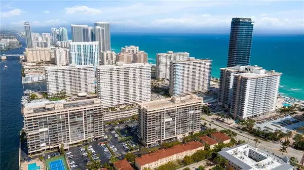 Hallandale Beach, FL 33009,2030 S Ocean Drive  #1211