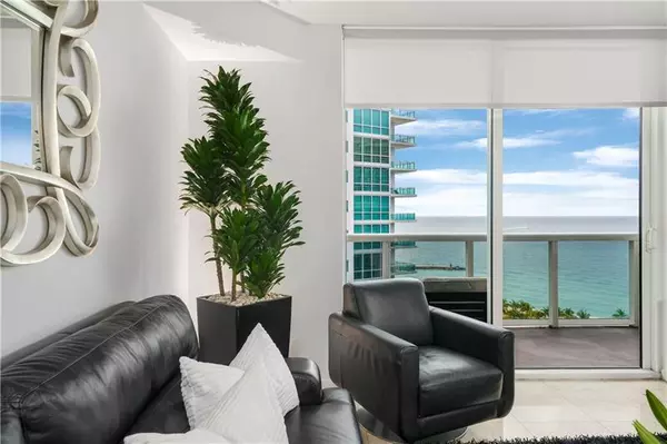 Bal Harbour, FL 33154,10275 Collins Ave  #1432