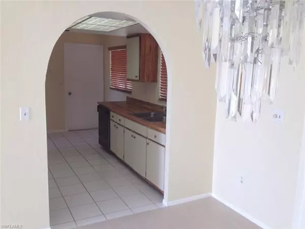 Fort Myers, FL 33916,6220 Meadowview CIR