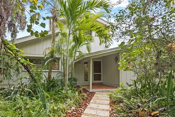 9456 Beverly LN, Sanibel, FL 33957