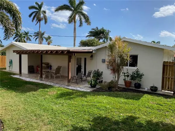 Deerfield Beach, FL 33441,913 SE 17 ST