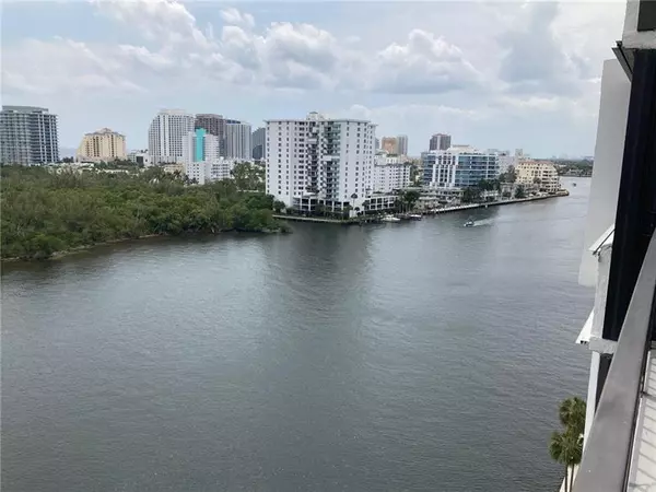 Fort Lauderdale, FL 33304,936 Intracoastal Dr  #12A