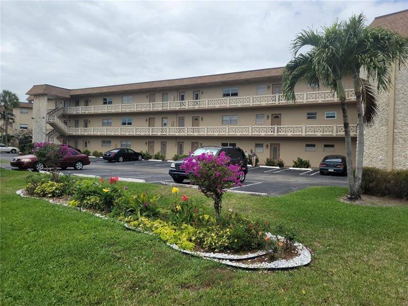 Lauderdale Lakes, FL 33313,5071 W Oakland Park Blvd  #202